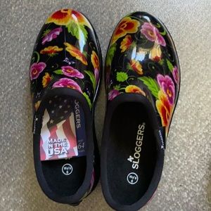 Sloggers size 6 gardening shoes